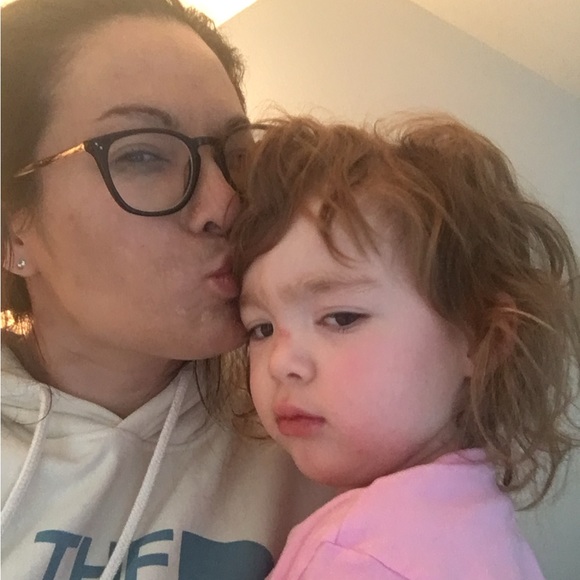 Full-Time Mom | Reseller | Shopper - Picture 1 of 8